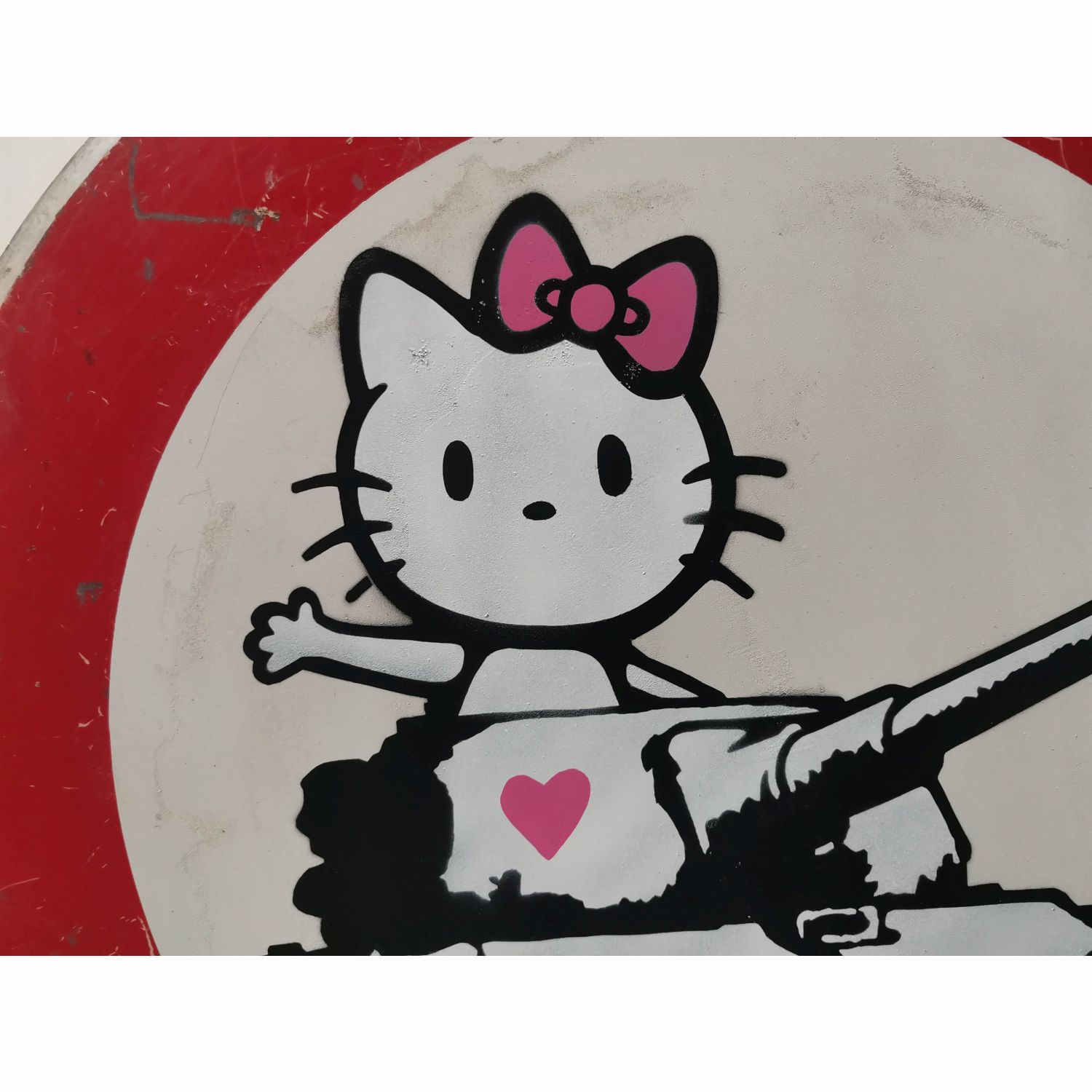 Hello Kitty Tank