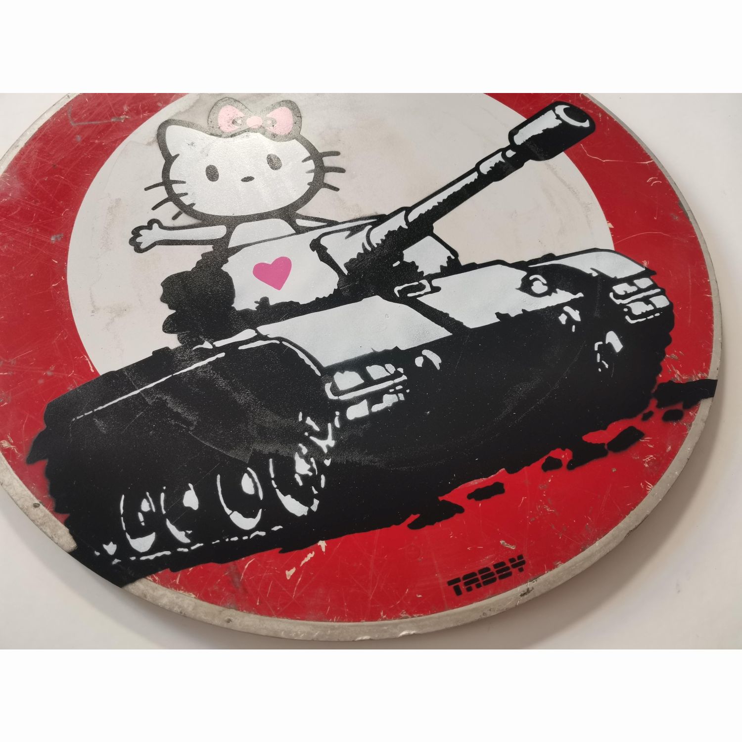 Hello Kitty Tank